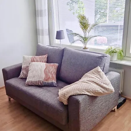 Spacious 1br In Centre Of With Free Parking *