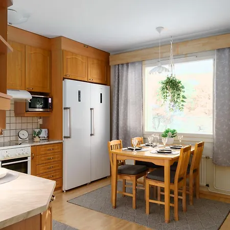 Spacious 1br In Centre Of With Free Parking Ροβανιέμι