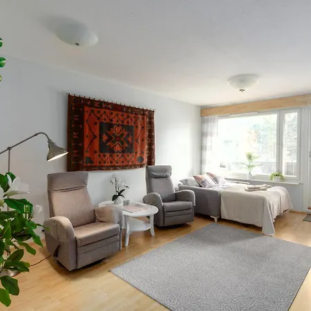 Spacious 1br In Centre Of With Free Parking *